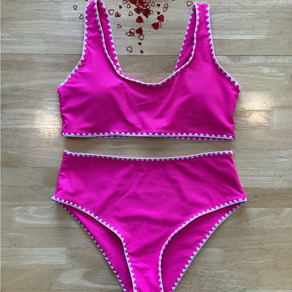HotPink White Trim Bikini Set, Size L, like new condition.